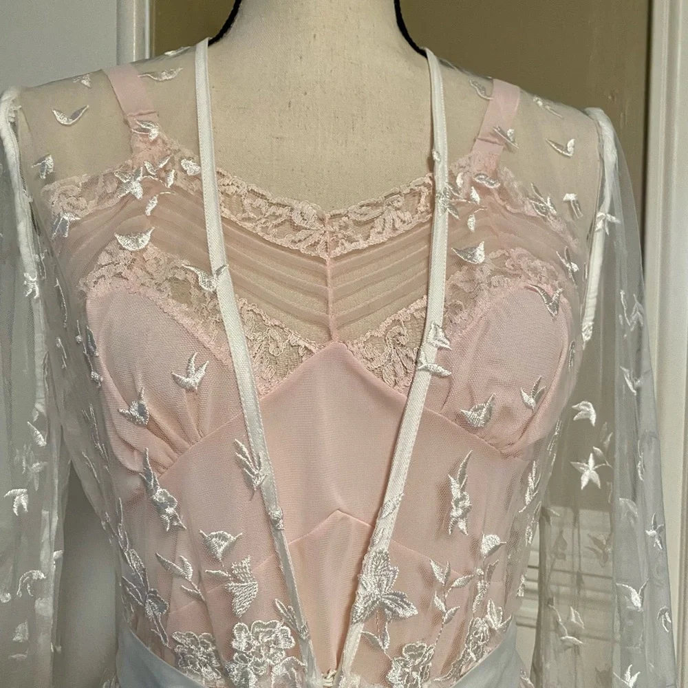 Le Rose Maya Robe - Picture 4 of 14